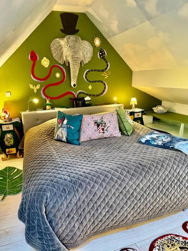 Wonderland21 - Appartements B&B - 7 min Disneyland Paris chambre d'hôte Coutevroult