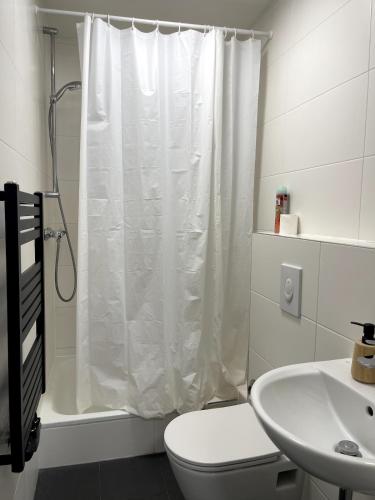 City apartment on the Rhine, Cologne, Colonia (foto 2)