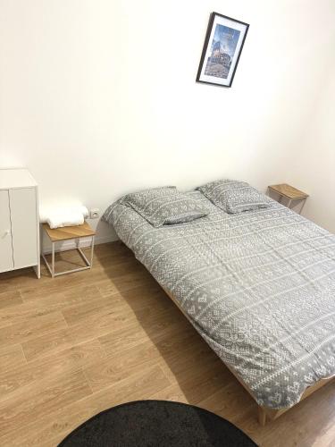 réf chamb Chambre Double dans un appartement partagé - Pension de famille - Chessy