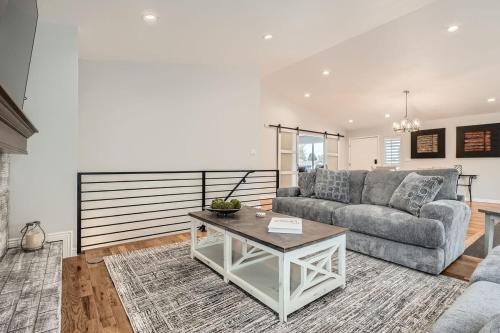 Littleton DTC updated GEM with Hot Tub! in Centennial (Colorado)