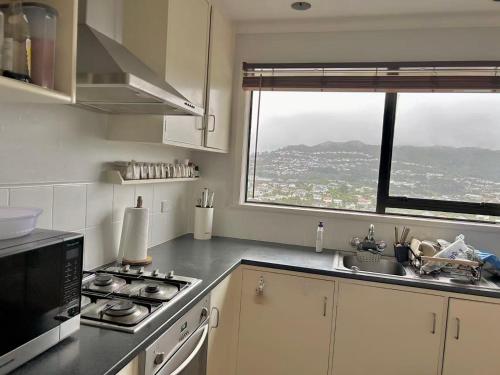 kök, Relaxing rooms with mountain views, close to ferry in Norra Wellington