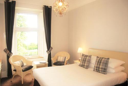 Kingswood Hotel - image 2