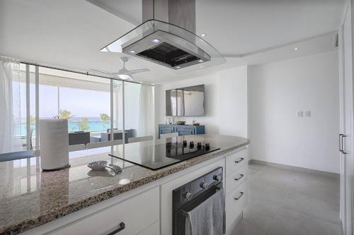 Apartamento en Marbella vista al mar in Villas Del Mar