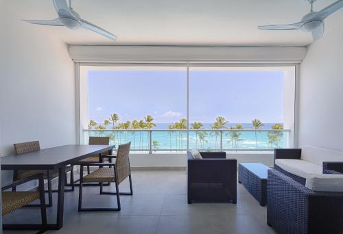 Apartamento en Marbella vista al mar in Villas Del Mar
