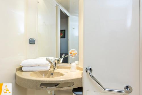 Photo - Premiere Classe Roissy Aéroport Charles De Gaulle