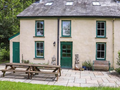 Farm House - Uk50262