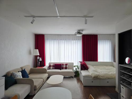 홍대 연남동 루프탑테라스 D'enough House, Seul (zdjęcie 5)