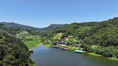 Gapyeong River 52 Road Spa Pension