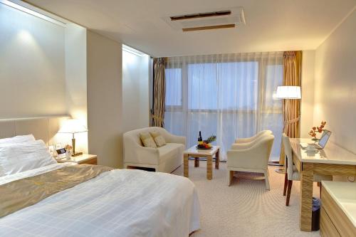 The Class 300 Hotel & Resort in Sokcho