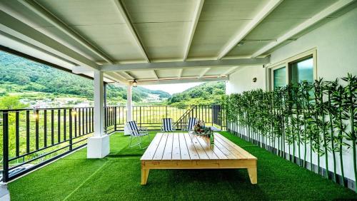 Glamdog Dog Pension Tongyeong Branch in Myeongjeong-dong