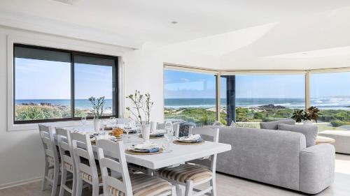 Surfers Paradise Port Stephens – Birubi Beachfront in Anna Bay