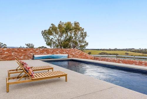 . Mia Springs Pool Oasis in Heathcote Wine Country