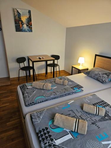 Apartments Peka - Chambre d'hôtes - Dušanovac (historical)