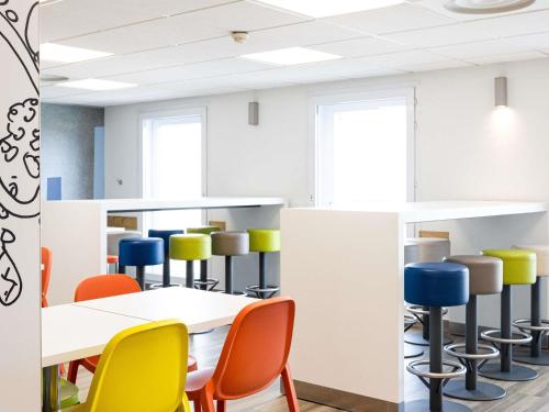 Food and beverages, ibis budget Paris Porte d'Italie West in Le Kremlin Bicetre