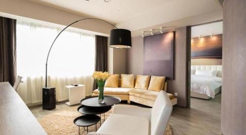 Jinjiang Metropolo Shanghai Xujiahui Nanhuating Hotel, Šanghaj (fotografie 8)