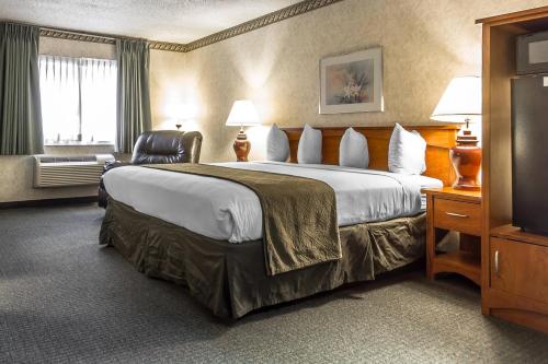 Quality Inn & Suites Santa Clara - image 11