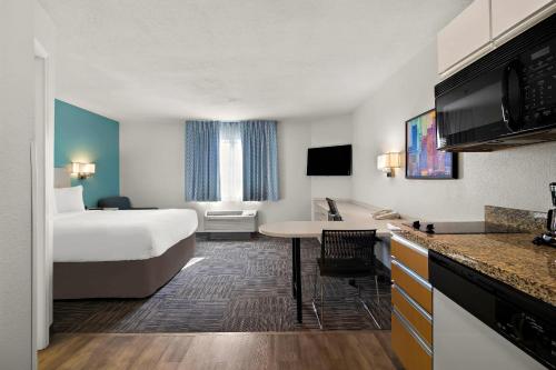MainStay Suites Orlando Altamonte Springs in Orlando, USA