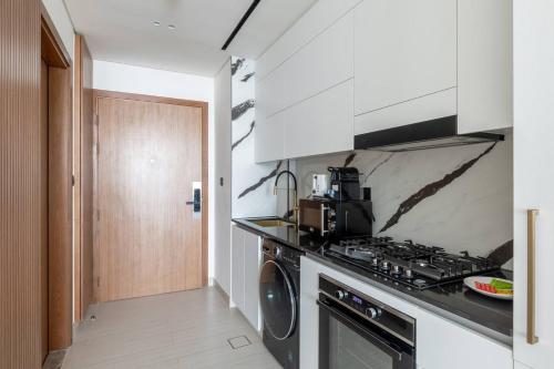 Premium Studio W Jacuzzi Binghatti, Dubaj (zdjęcie 4)