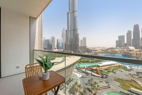 Glamarous 2BR Burj Khalifa & Fountain Views, Dubái