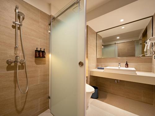 room detail thumbnail 2