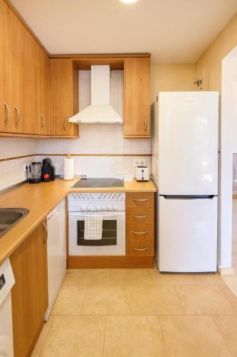 Kitchen, Apartment in Marina de Casares in Estepona
