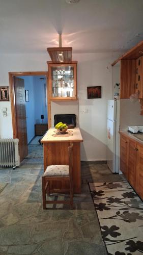 2 bedrooms, 5 beds