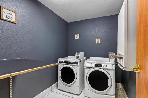 Comfort Suites Denver Tech Center/Englewood - image 41