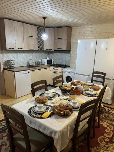 Zghapari Wooden Mountain Lodge in Aspindza