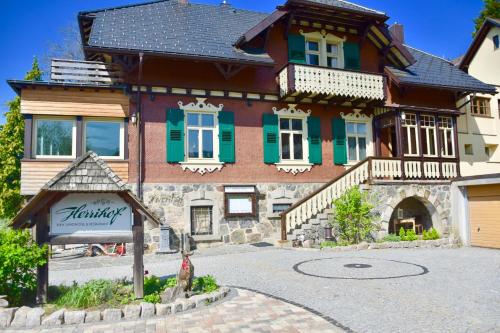 Hotel & Chalets Herrihof, Todtnauberg