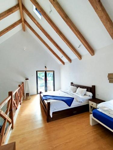 Awana Farmhouse Dieng Room Type - Vacation Home
