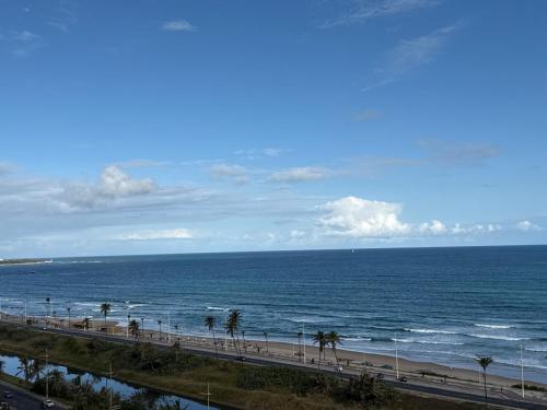 Canto do Mar Apartment in Itaigara