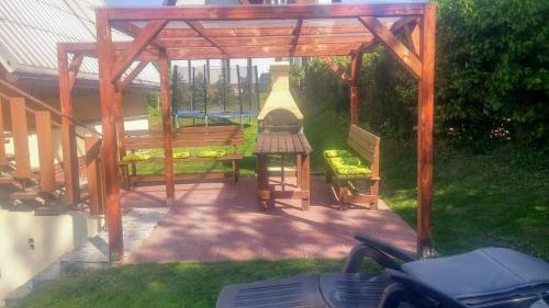 Chata Wellness Březka (Chata Wellness Brezka) in ลิบุน