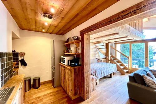 Charming Alpine Apartment in Megève Mountain View - image 5