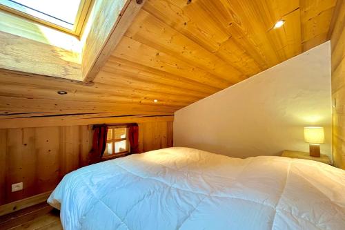 Charming Alpine Apartment in Megève Mountain View - image 2