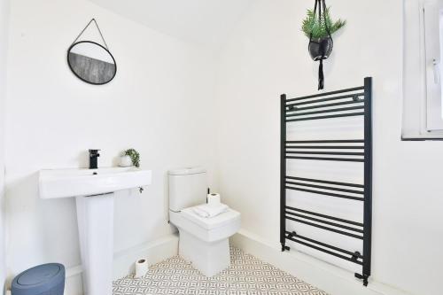 The Caerphilly Hideaway – Modern 3-Bed Escape