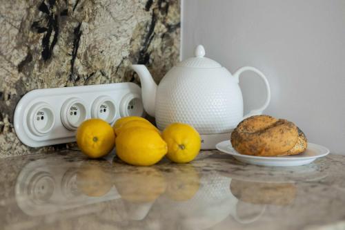 Wilcza Tenement Apartment Near National Museum by Noclegi Renters - image 2