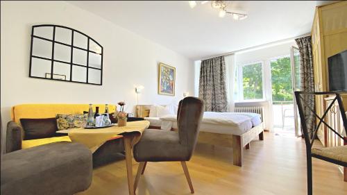 HOTEL YOGA JASMIN ehemals Hotel Eberhardt-Burghardt