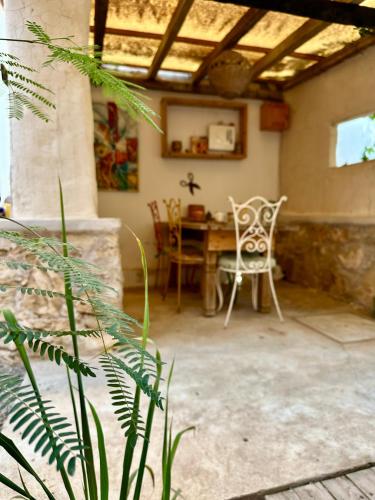 편의 시설/서비스, Cozy 1BR Bungalow with Kitchen in Eco Garden Nature Escape in 리아드 에살람