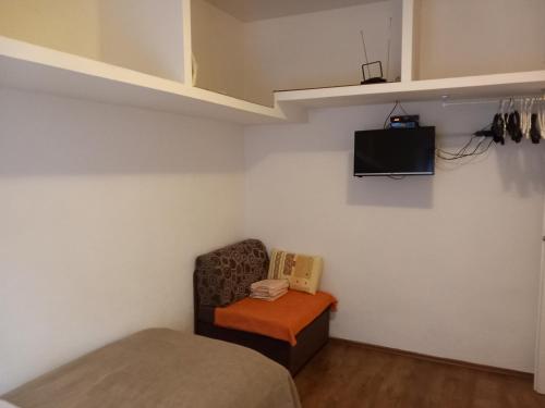 Apartment Ferienwohnung - image 9