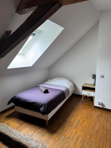 "Rêves de Gamins", Chambre de droite, 4 couchages dans gîte de campagne "La Camusière", proche du Pôle Européen et du circuit des 24h 4