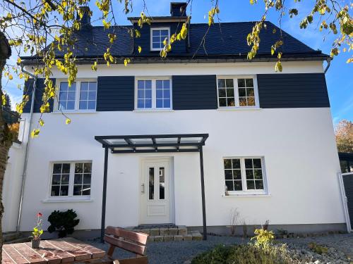 !!! Ferienwohnung für 6xPersonen, Terrasse, Garten, Hund willkommen!!! in Winterberg, Deutschland
