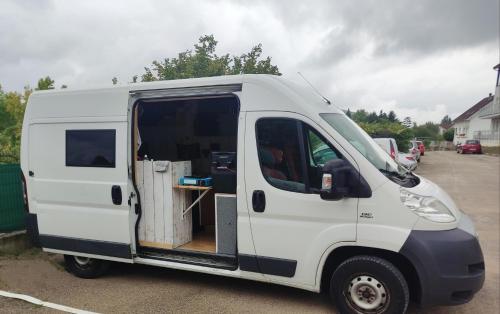 Van Bon marché sans douche - Camping - Besançon