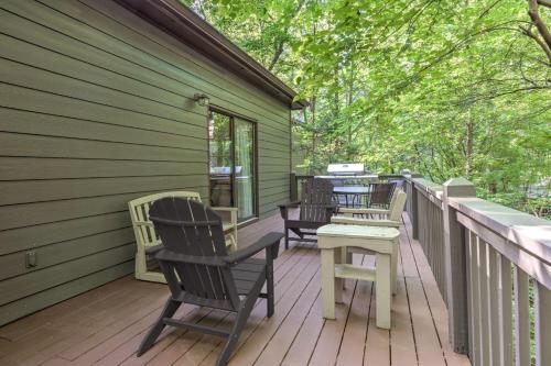 Hibernation Station - Community Amenities Wooded Views - image 13