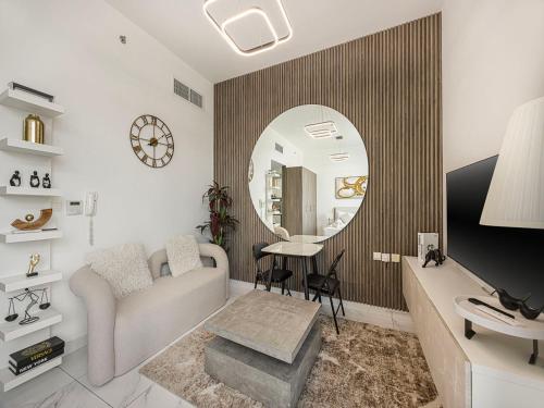 Livin' Holidays - Studio - Stylish flat in JVC, Dubai (Foto 10)