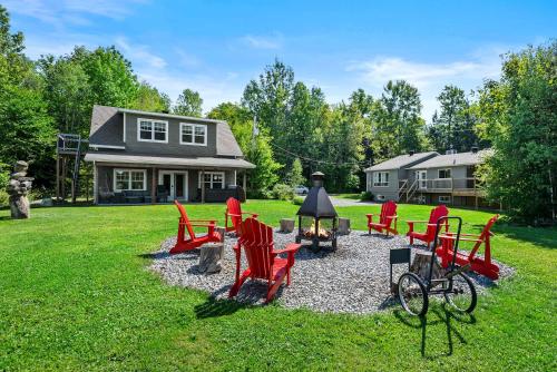 Lake - Spa - Pool Table - Chalet Ookpik in Mansonville (QC)