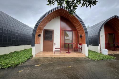 Exterior view, Palm Cabanas Resort in Sapalibutad