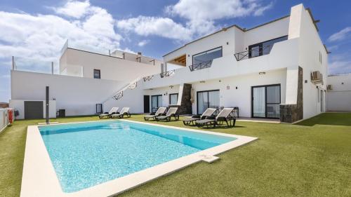 The View Piscina Aire Acondicionado Adult Only