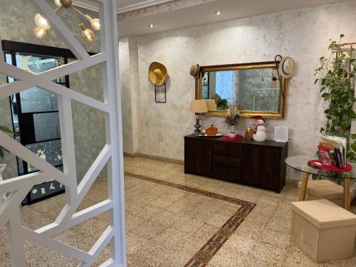 MURALLAS DE REVELIN & LAUREL -casco antiguo-
