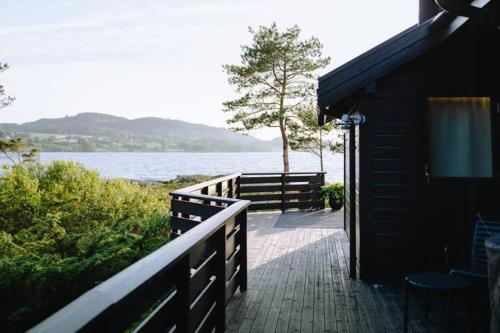 Cabin With Sea View Near Preikestolen - Location saisonnière - Idse