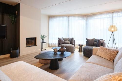 Familiehuis Rheeze met Jacuzzi in Rheeze